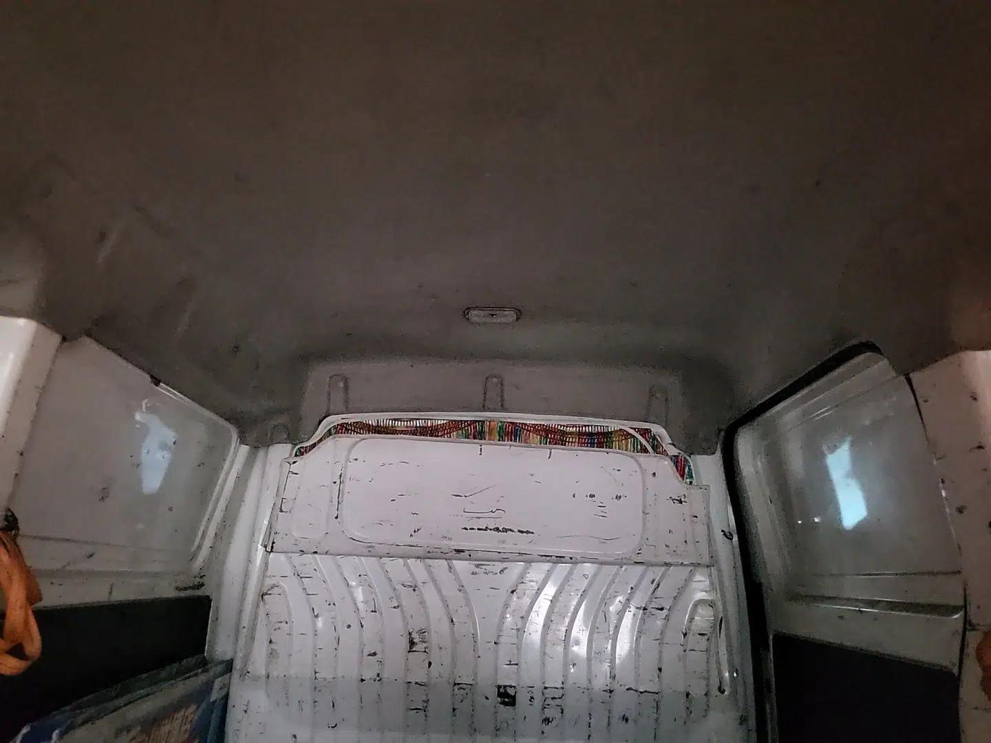 Foton Skyworth EV6 2023 Fast and Slow Charging Version — миниатюра 18