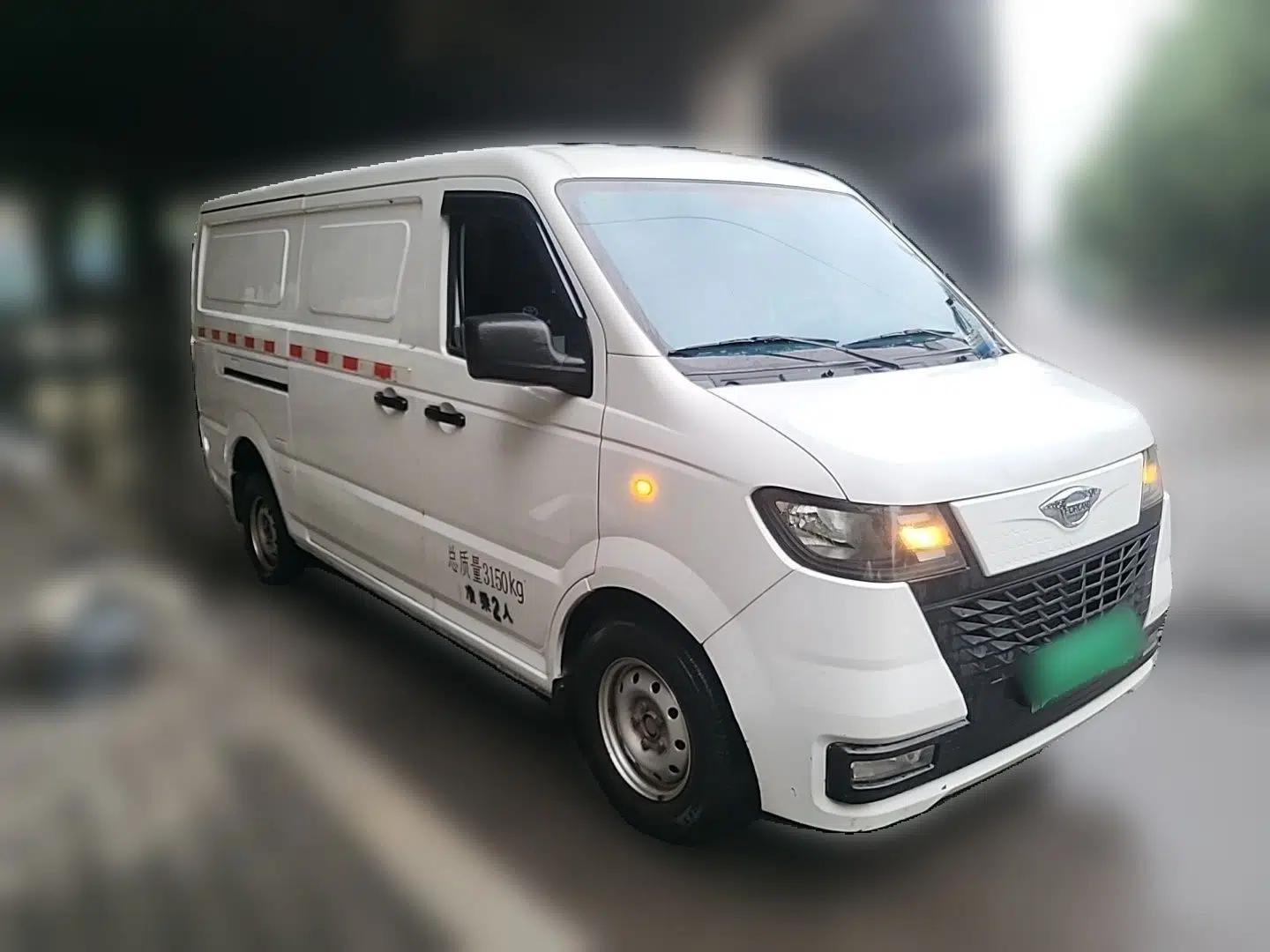 Foton Skyworth EV6 2023 Fast and Slow Charging Version — миниатюра 3