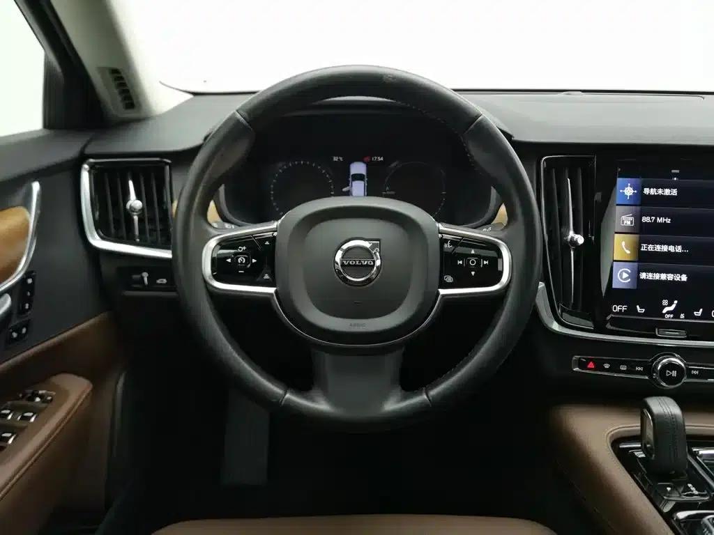 2020 Volvo S90 Plug-in Hybrid T8 E-Drive Hybrid Smart Luxury Edition — миниатюра 11