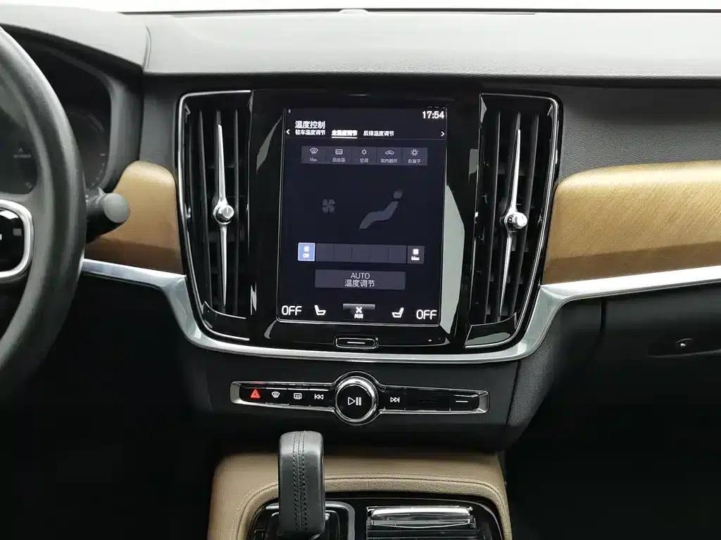 2020 Volvo S90 Plug-in Hybrid T8 E-Drive Hybrid Smart Luxury Edition — миниатюра 12