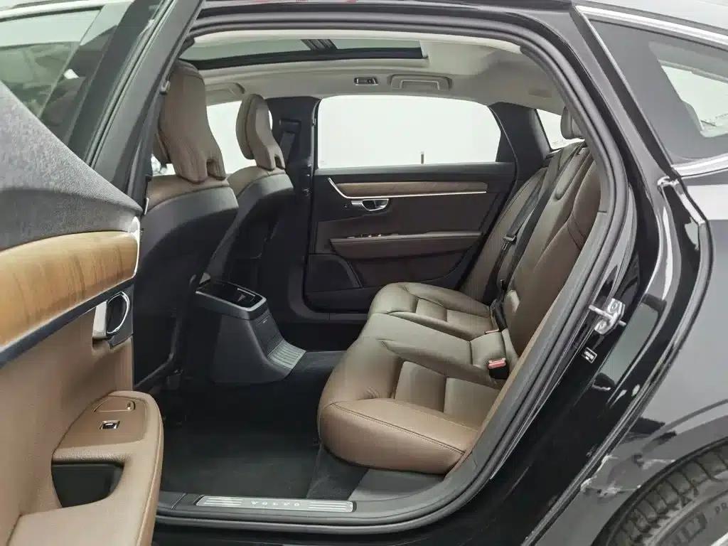 2020 Volvo S90 Plug-in Hybrid T8 E-Drive Hybrid Smart Luxury Edition — миниатюра 15