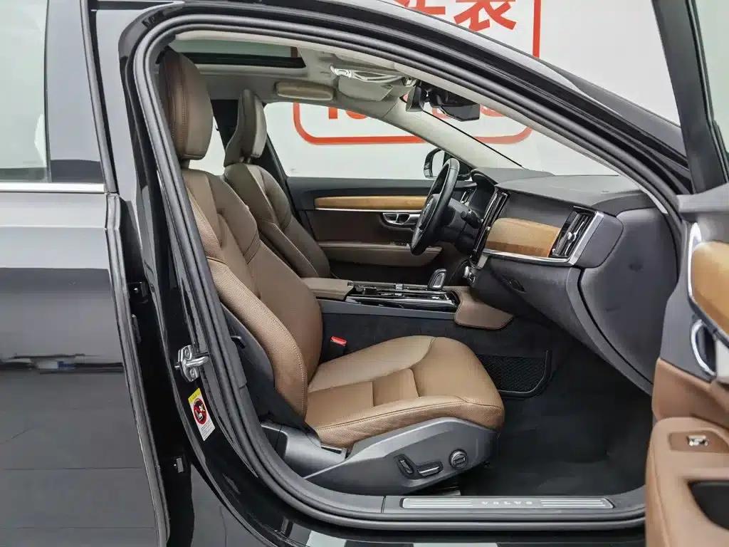2020 Volvo S90 Plug-in Hybrid T8 E-Drive Hybrid Smart Luxury Edition — миниатюра 23