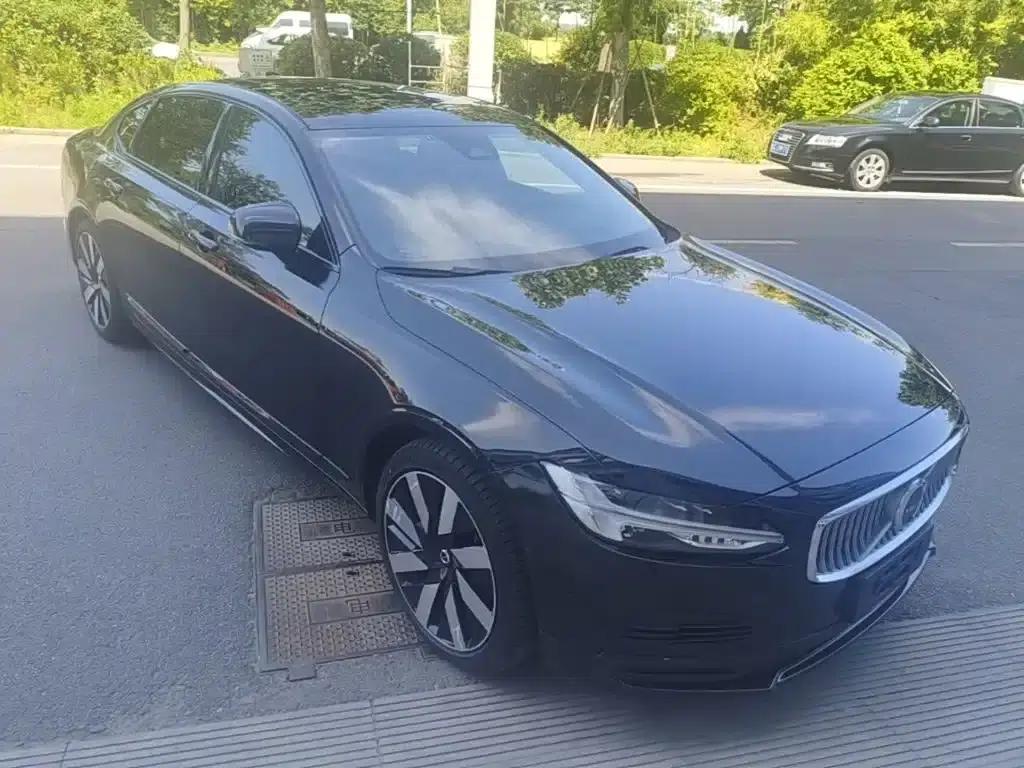 2024 Volvo S90 Plug-in Hybrid, All-Wheel Drive, Long Range, Inscription Luxury Edition — миниатюра 22
