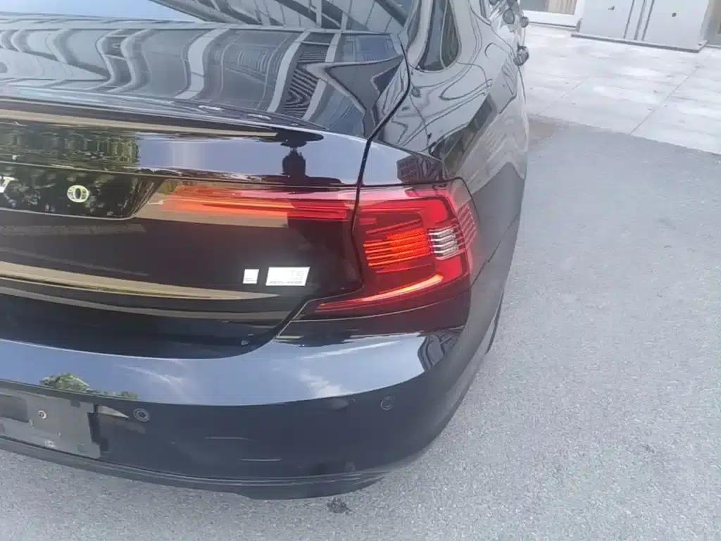 2024 Volvo S90 Plug-in Hybrid, All-Wheel Drive, Long Range, Inscription Luxury Edition — миниатюра 24
