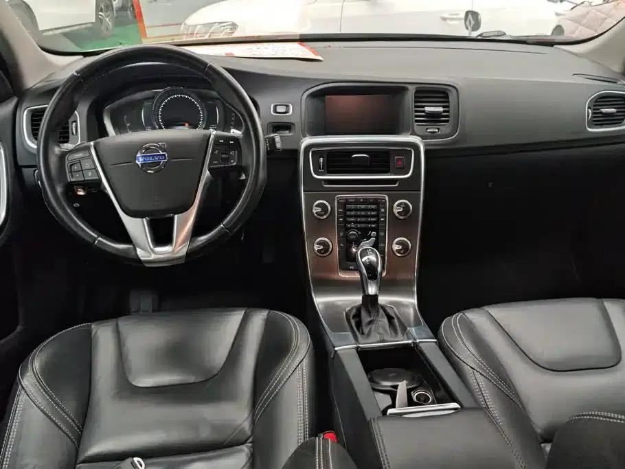2015 Volvo V60 T5 Smart Edition — миниатюра 12
