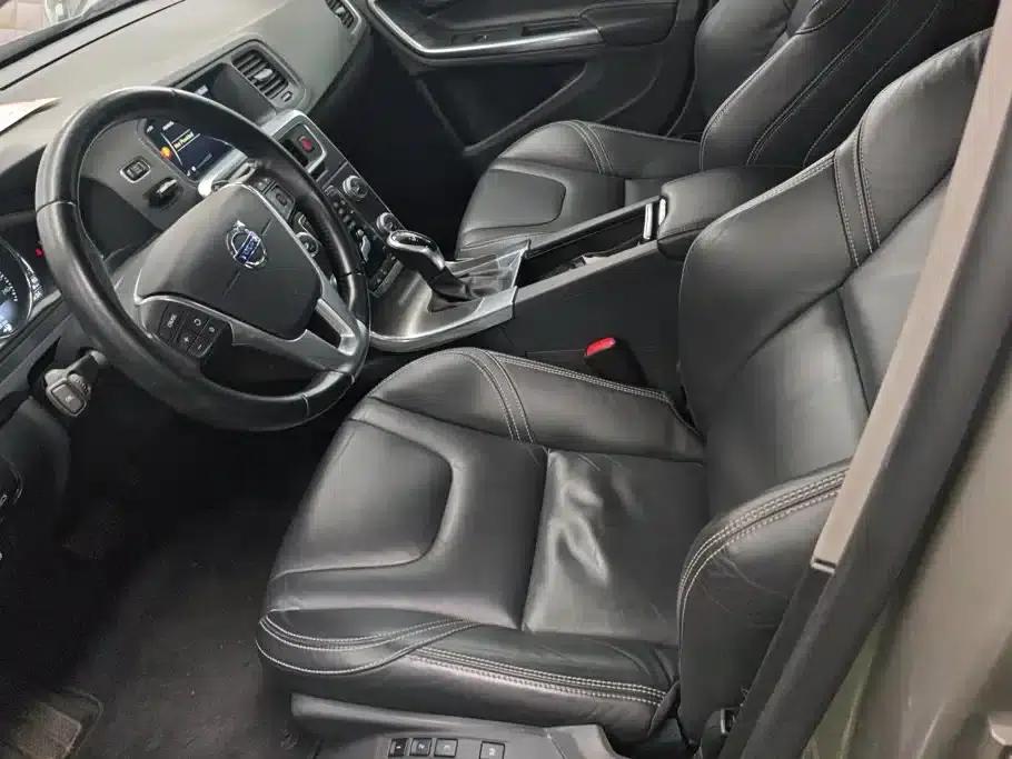 2015 Volvo V60 T5 Smart Edition — миниатюра 9