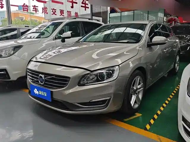 2015 Volvo V60 T5 Smart Edition