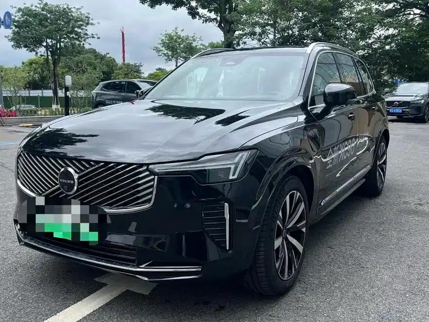 2025 Volvo XC90 Plug-in Hybrid Facelift T8 Luxury 7-Seater — миниатюра 1