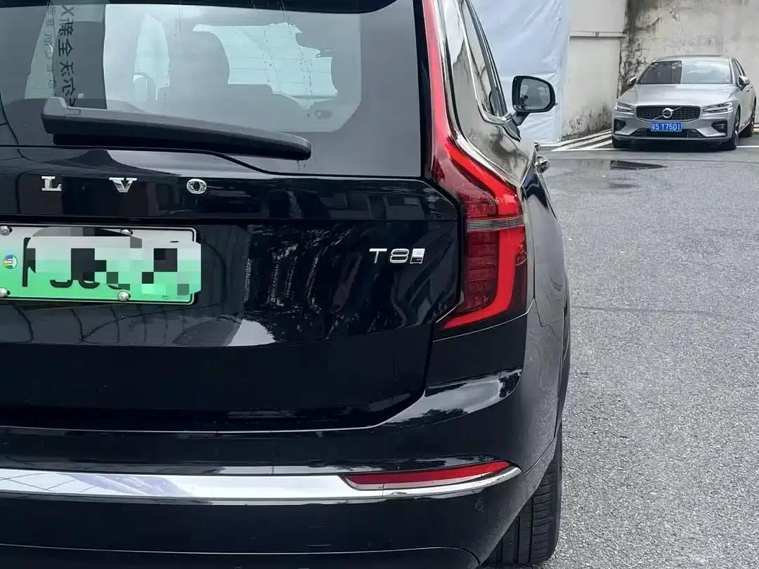 2025 Volvo XC90 Plug-in Hybrid Facelift T8 Luxury 7-Seater — миниатюра 4
