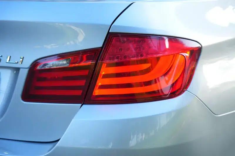 BMW 5 Series 2011 535Li Luxury — миниатюра 11