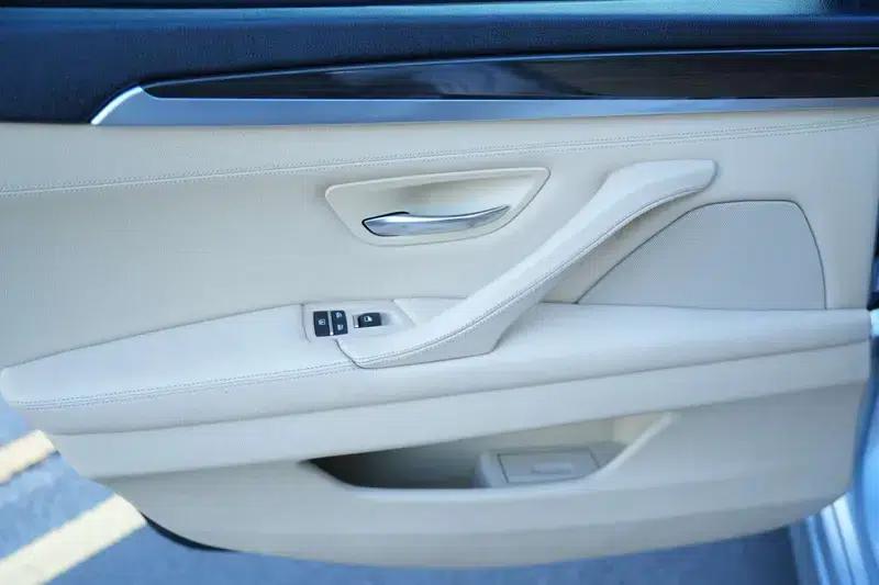 BMW 5 Series 2011 535Li Luxury — миниатюра 14