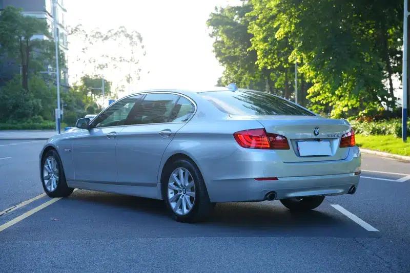 BMW 5 Series 2011 535Li Luxury — миниатюра 5