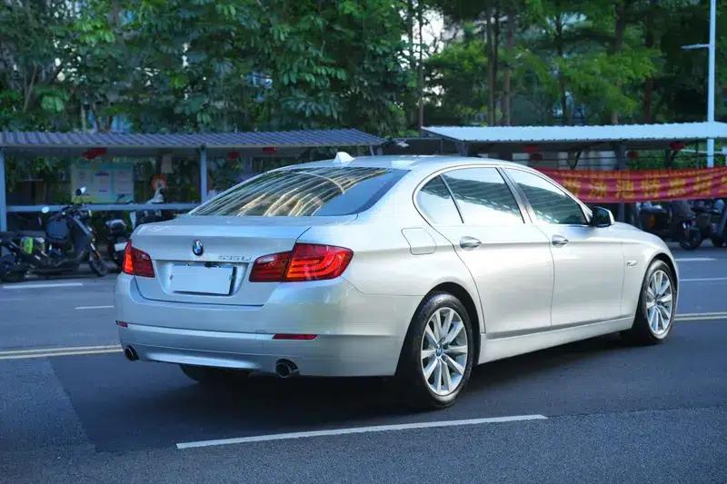BMW 5 Series 2011 535Li Luxury — миниатюра 7