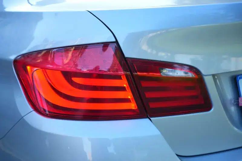 BMW 5 Series 2011 535Li Luxury — миниатюра 9
