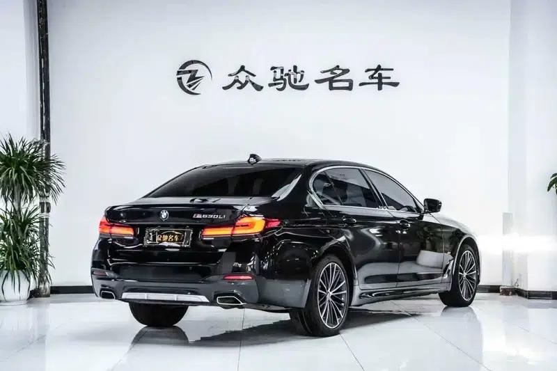 2022 BMW 5 Series Facelift 530Li Leading Edition M Sport Package — миниатюра 6
