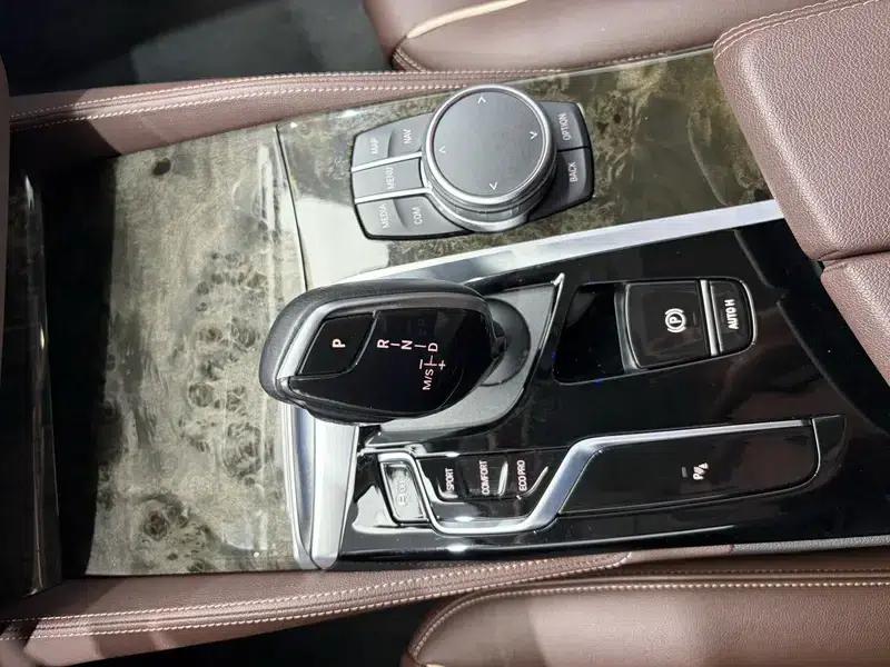 BMW 5 Series 2022 Facelift 525Li Luxury Package — миниатюра 12