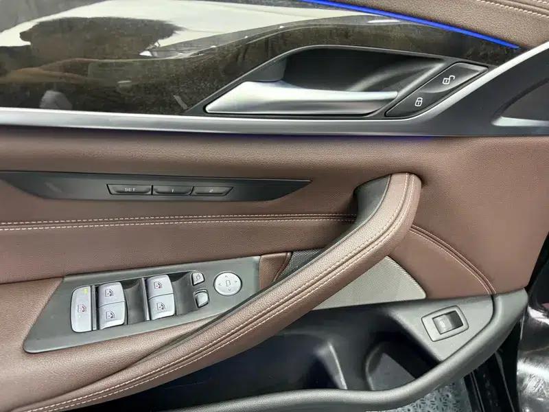 BMW 5 Series 2022 Facelift 525Li Luxury Package — миниатюра 16