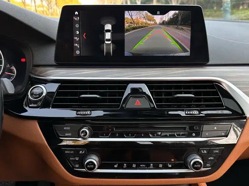 2018 BMW 5 Series 530Li Leading Luxury Package — миниатюра 12