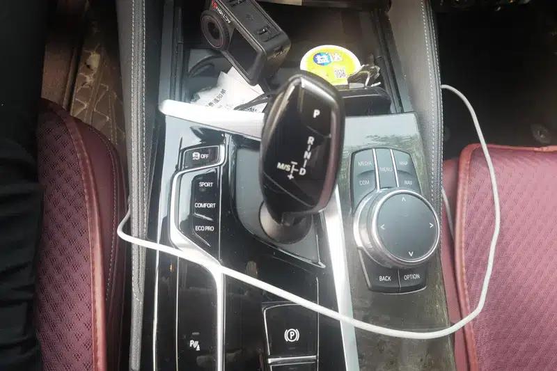 BMW 5 Series 2022 Facelift 525Li M Sport Package — миниатюра 10