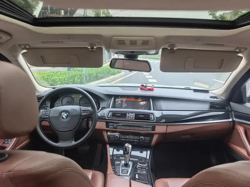 2014 BMW 5 Series 520Li Elegant Edition — миниатюра 14