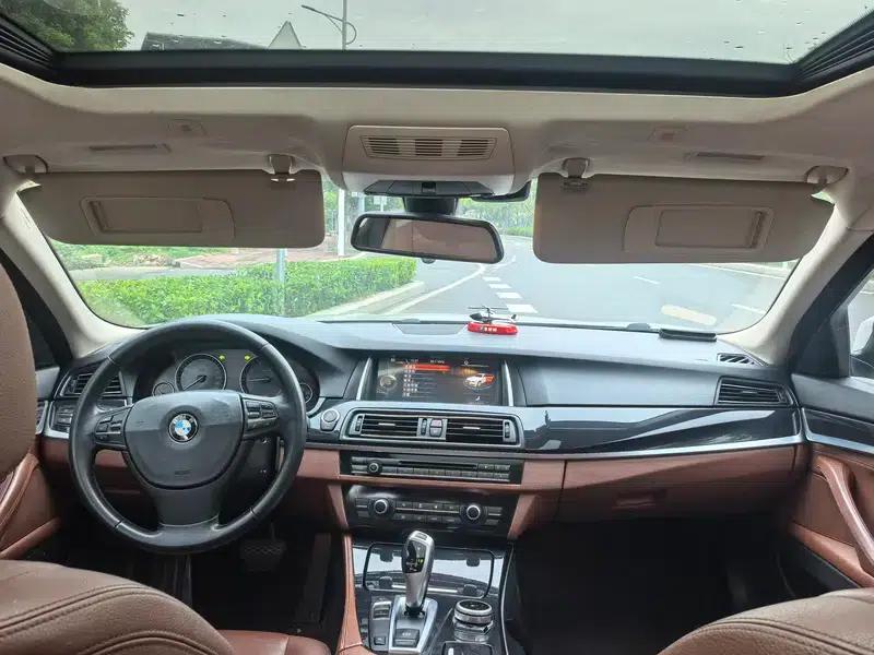 2014 BMW 5 Series 520Li Elegant Edition — миниатюра 15
