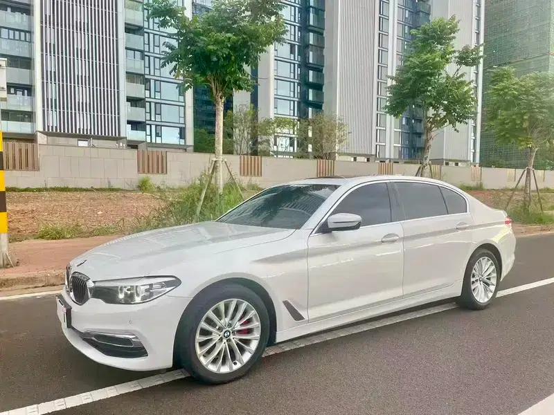 2019 BMW 5 Series Facelift 525Li Luxury Package — миниатюра 1