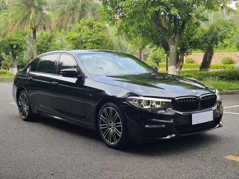 2018 BMW 5 Series Facelift 530Li Leading Edition M Sport Package — миниатюра 3