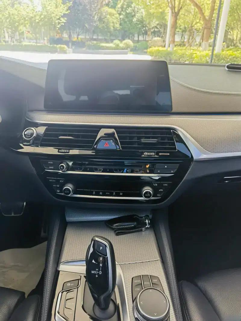 BMW 5 Series (Imported) 2019 525i M Sport Package — миниатюра 14