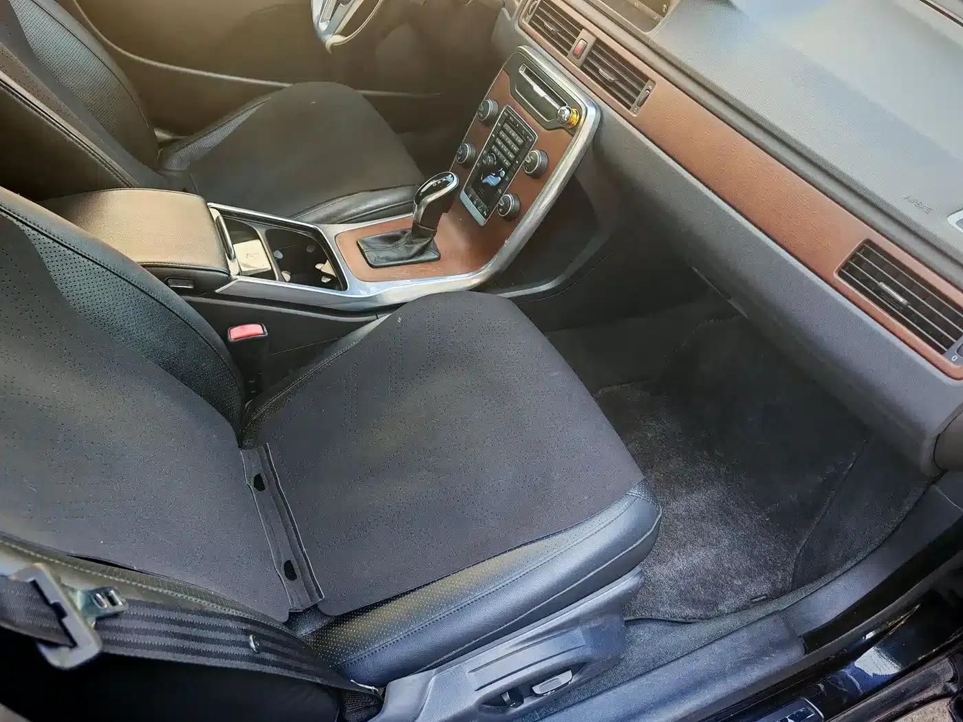 2015 Volvo S80L 2.0T T5 Smart Edition — миниатюра 9