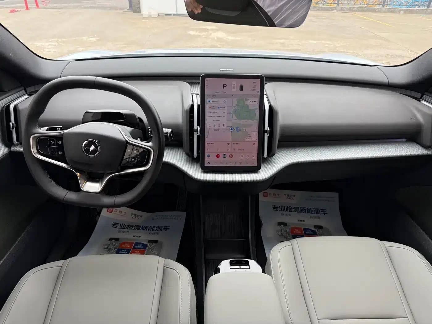 Volvo EX30 2025 Rear-Wheel Drive Long Range Ultra — миниатюра 5