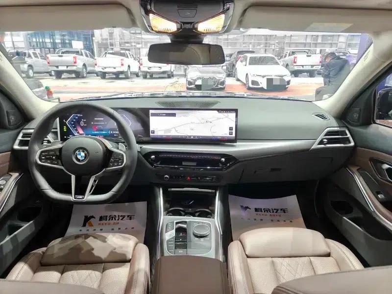 2025 BMW 3 Series 330Li M Sport Shadow Edition — миниатюра 10