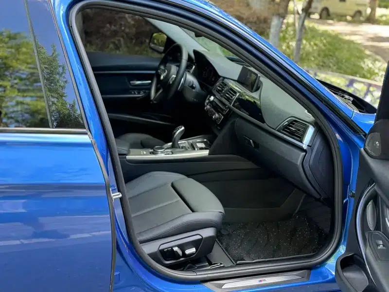2018 BMW 3 Series 320Li Leading M Sport Package — миниатюра 16