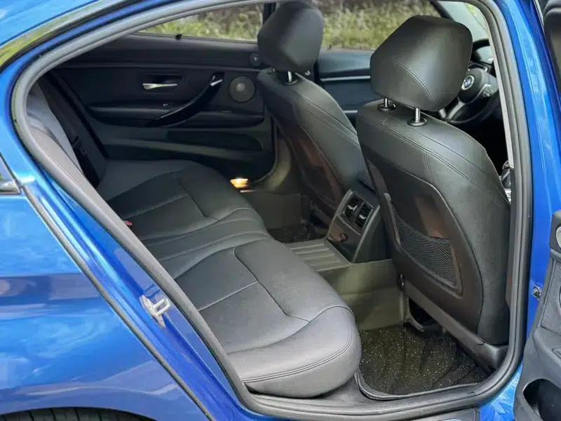 2018 BMW 3 Series 320Li Leading M Sport Package — миниатюра 17