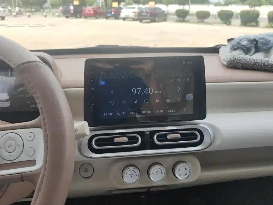 Hongguang MINIEV 2024 Third Generation 215km/h Youth Edition — миниатюра 13
