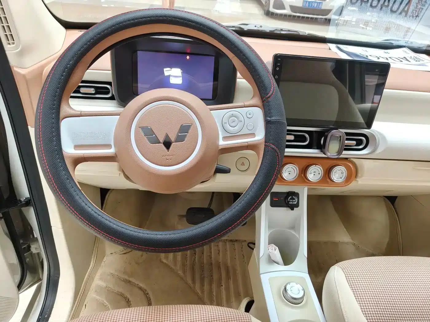 Hongguang MINIEV 2024 Third Generation 215km/h Youth Edition — миниатюра 8