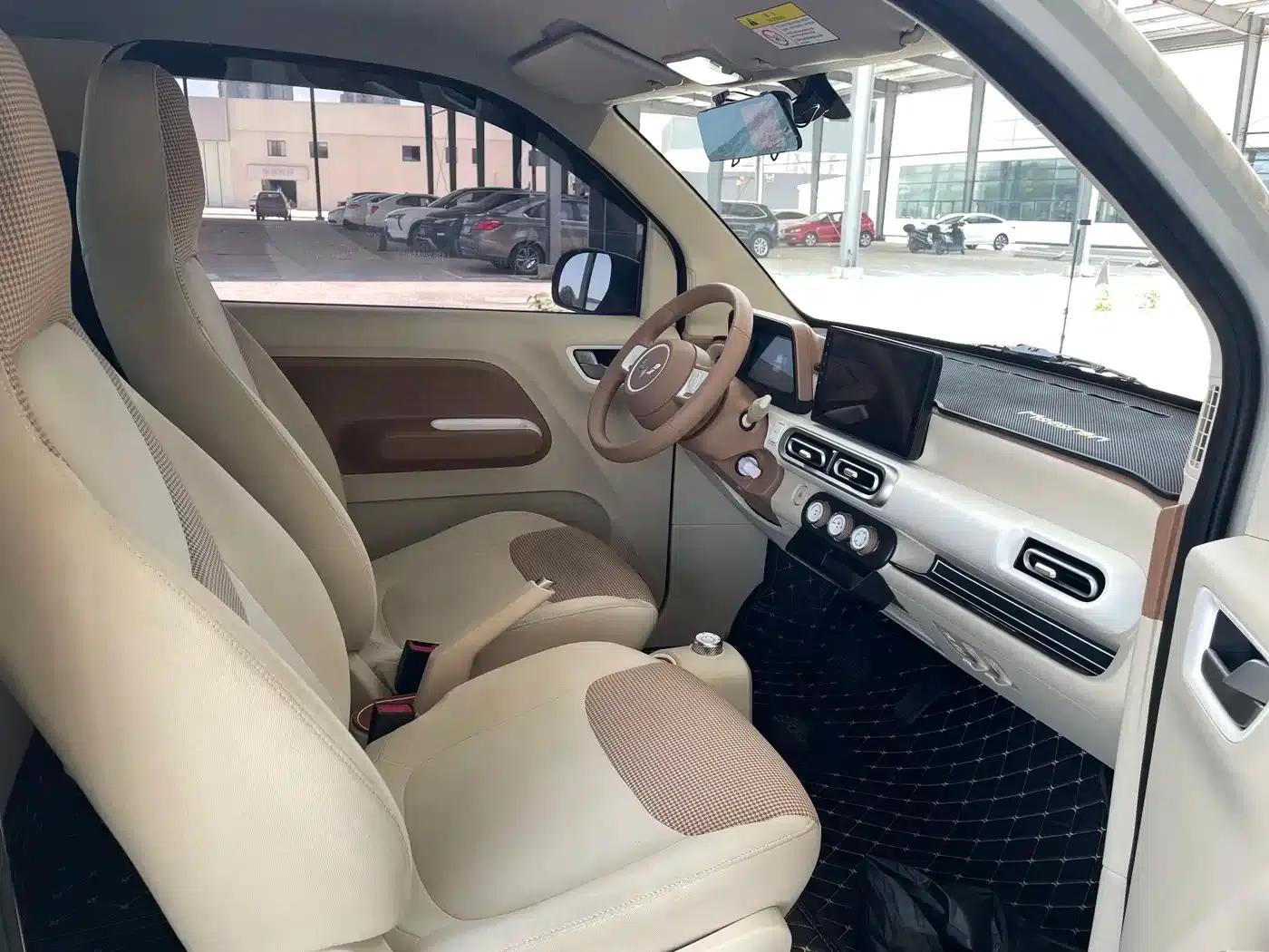 Hongguang MINIEV 2024 Third Generation 215km/h Youth Edition — миниатюра 9