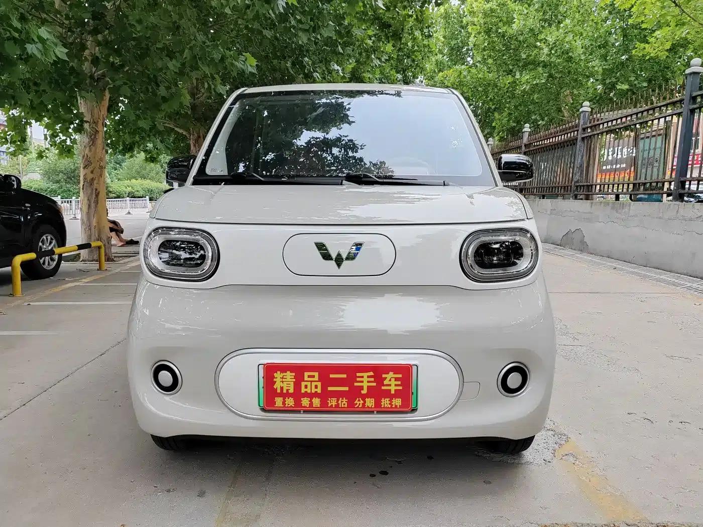 Hongguang MINIEV 2024 Third Generation 215km/h Youth Edition — миниатюра 2