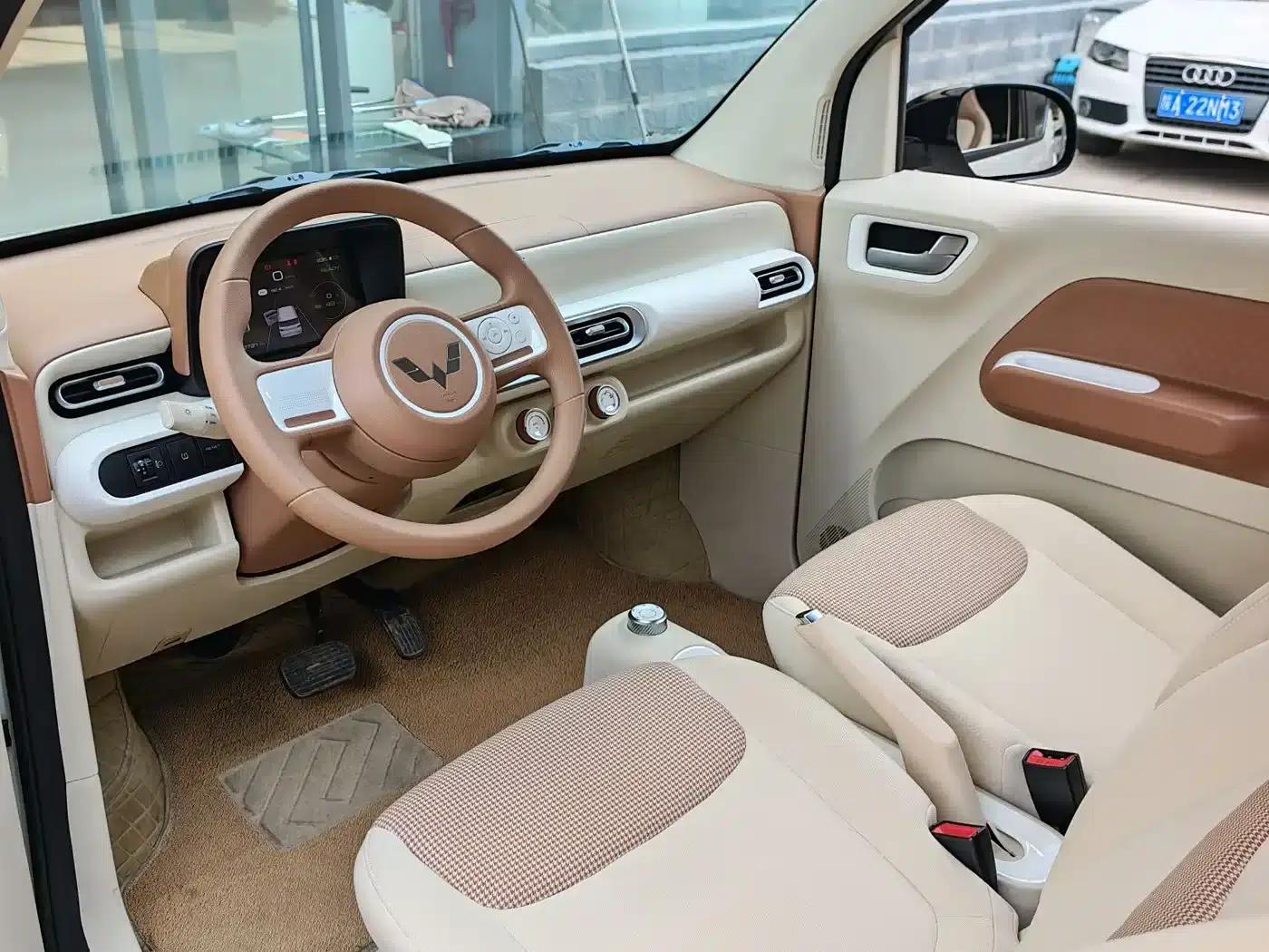 Hongguang MINIEV 2024 Third Generation 215km/h Youth Edition — миниатюра 6