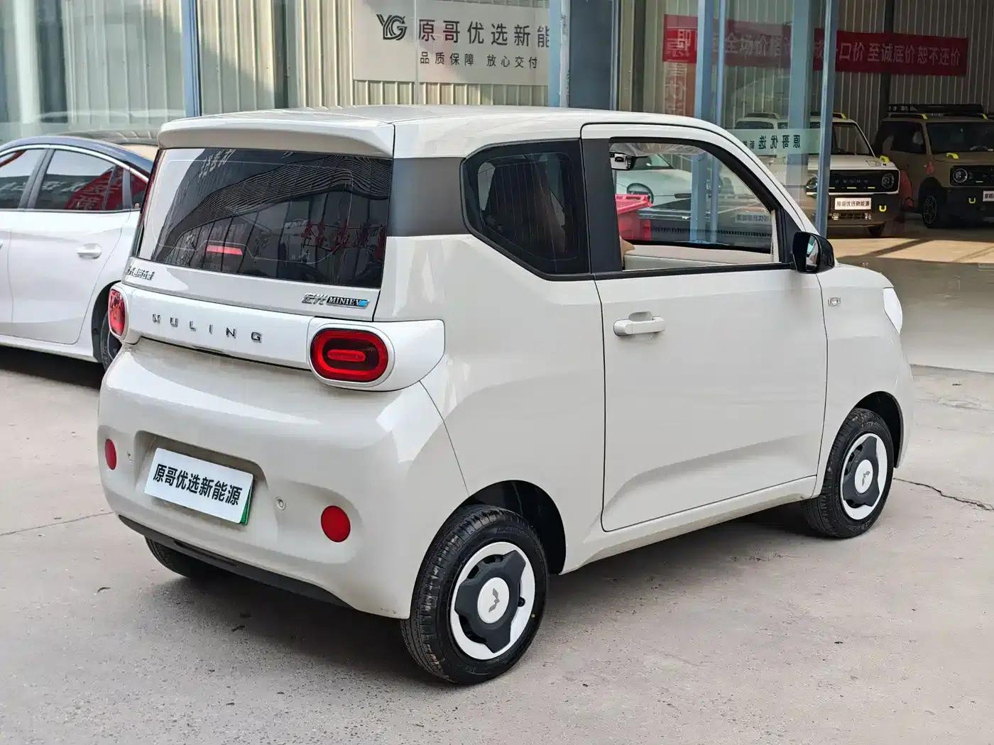 Hongguang MINIEV 2024 Third Generation 215km/h Youth Edition — миниатюра 7