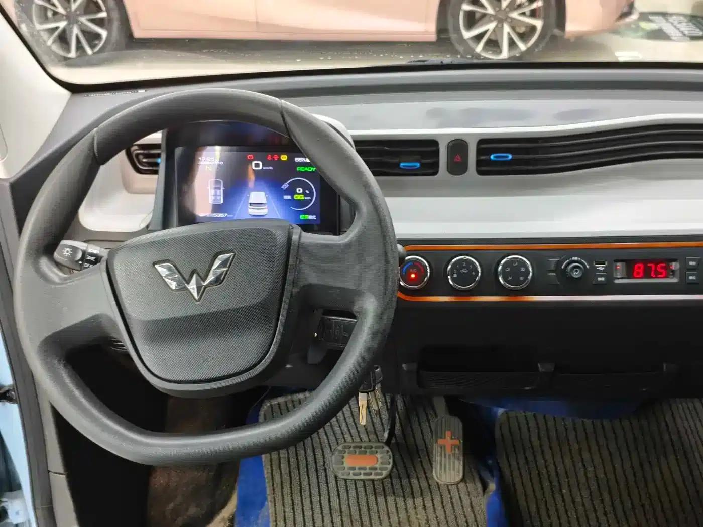 Hongguang MINIEV 2020 Model, Comfort Edition, Lithium Iron Phosphate — миниатюра 11