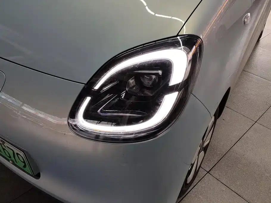 Hongguang MINIEV 2025 Fourth Generation Four-Door Premium Edition — миниатюра 4