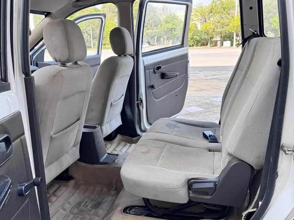 Wuling Hongguang 2016 1.5L S Comfort Model — миниатюра 13