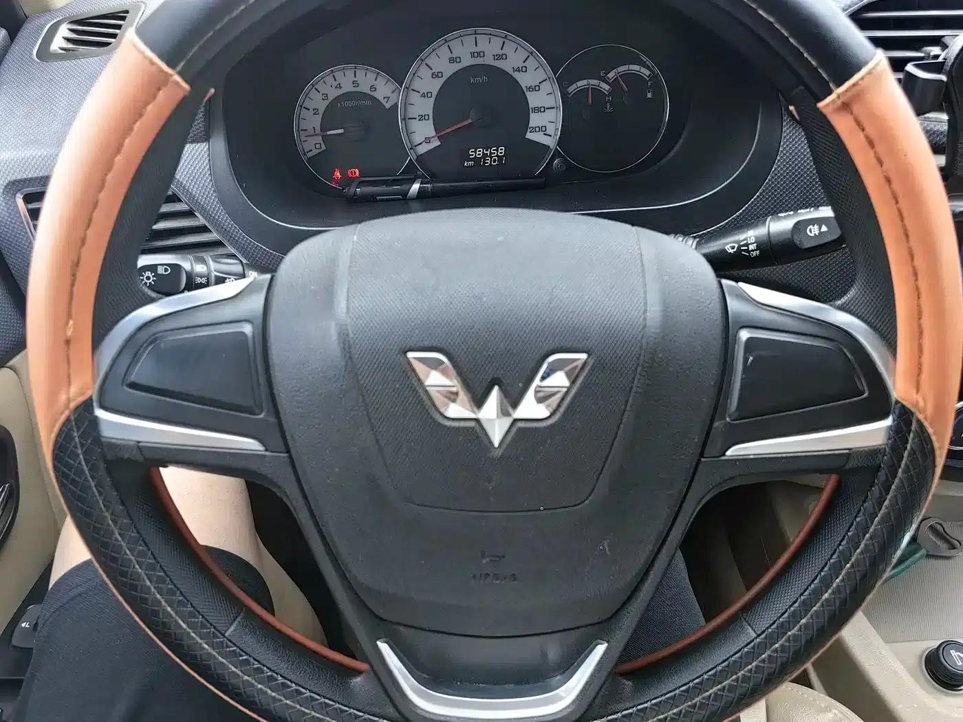 Wuling Hongguang 2014 1.2L S Comfort Model (National IV Emission Standard) — миниатюра 12