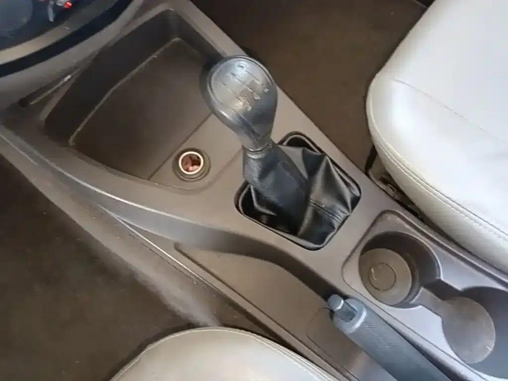 Wuling Hongguang 2015 1.5L S Basic Model (National V Emission Standard) — миниатюра 14