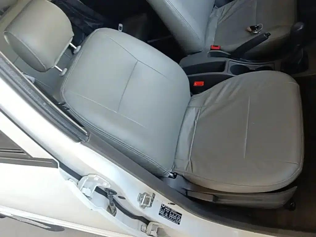 Wuling Hongguang 2015 1.5L S Basic Model (National V Emission Standard) — миниатюра 25