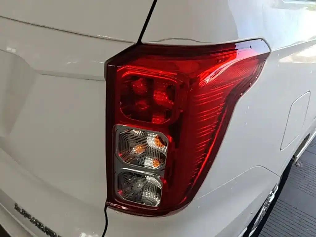 Wuling Hongguang 2021 Facelift 1.5L S Standard Model with Hydraulic Power Steering (LAR) — миниатюра 8