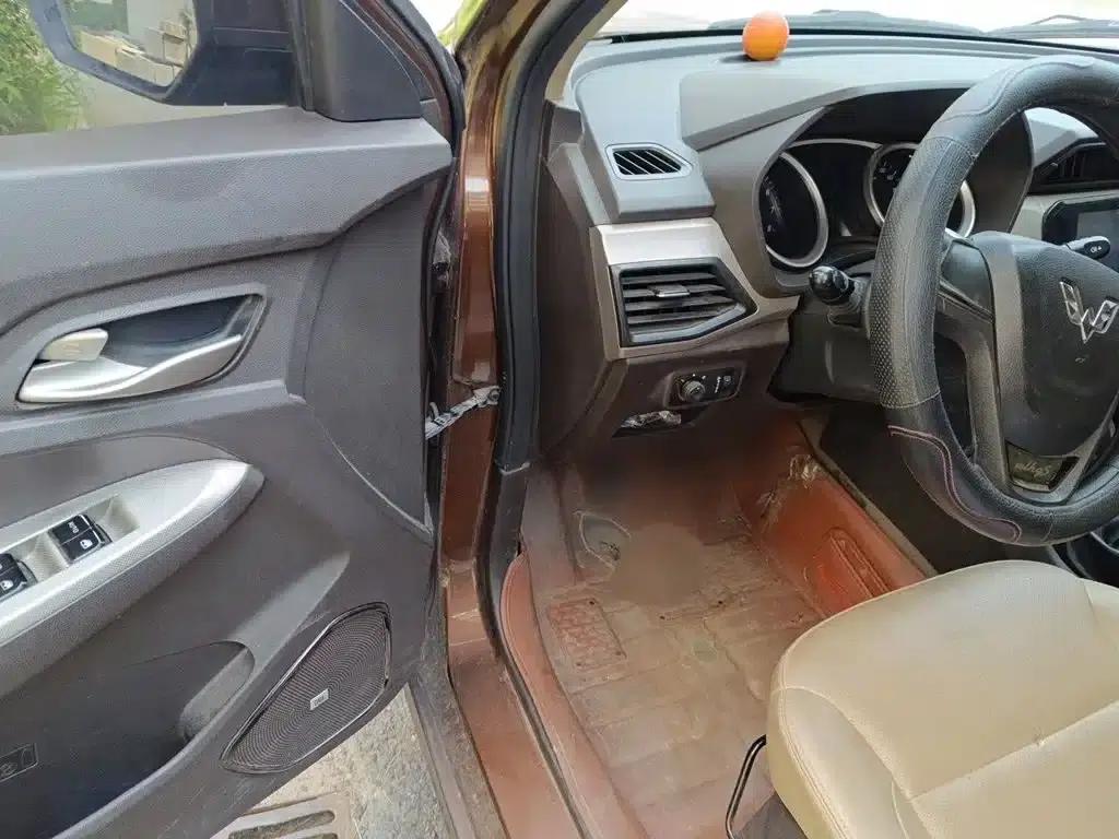 Wuling Hongguang 2018 1.5L S Comfort Model L2B — миниатюра 14