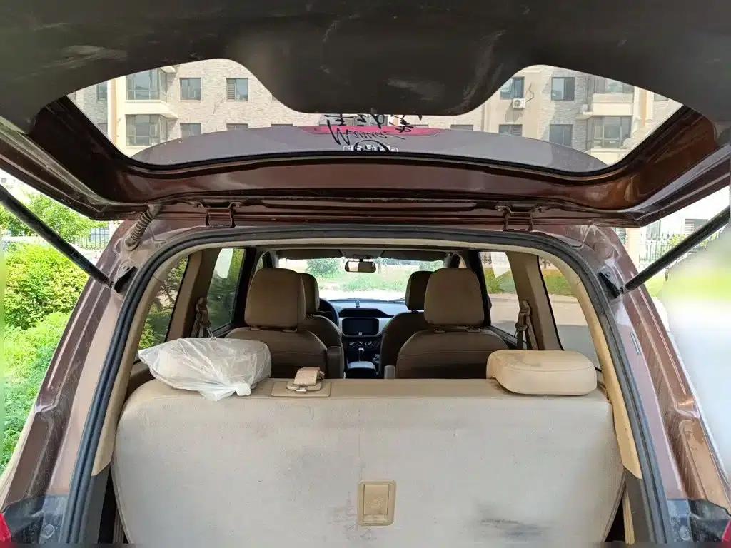 Wuling Hongguang 2018 1.5L S Comfort Model L2B — миниатюра 10