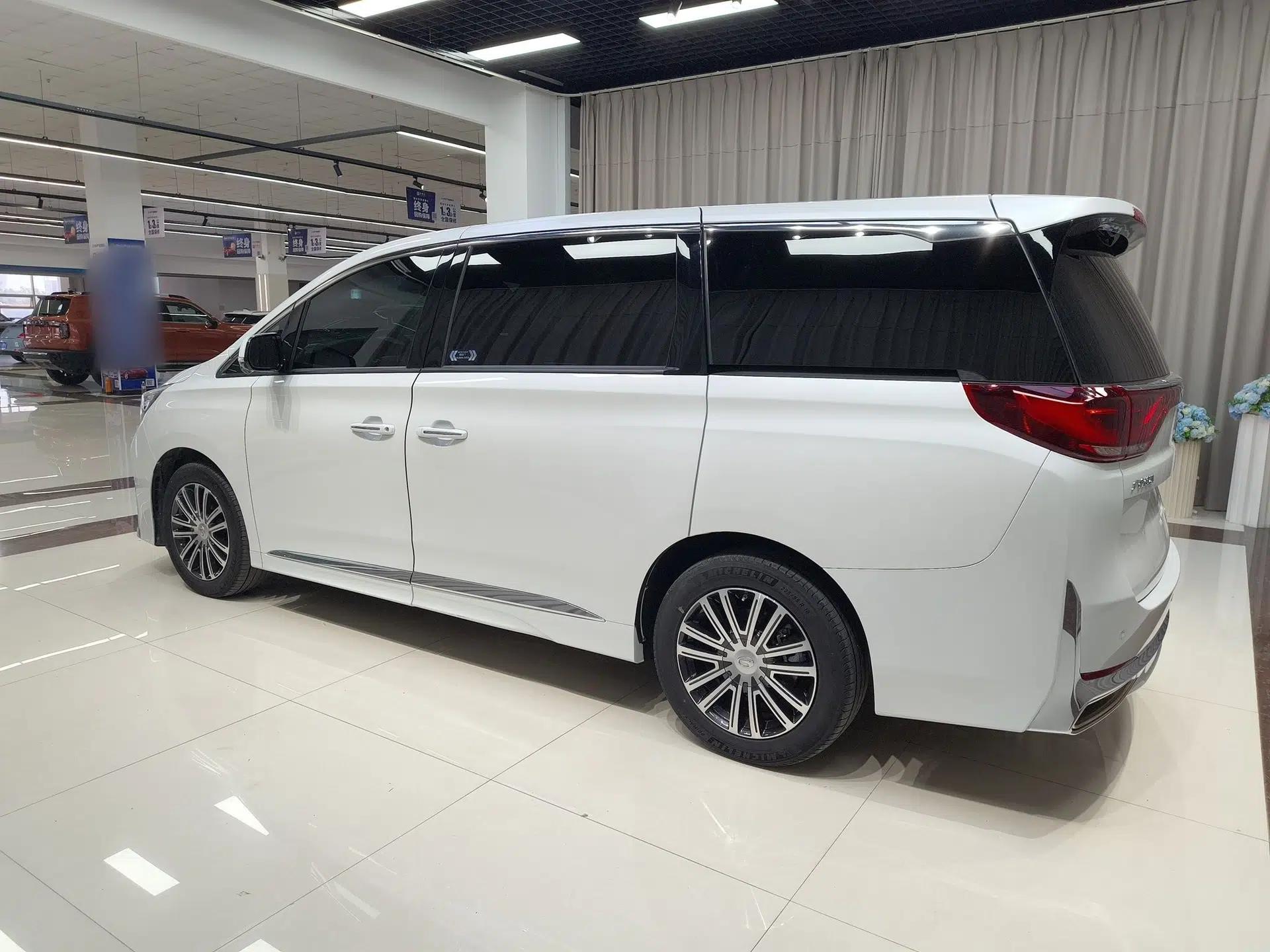 GAC Trumpchi M8 2023 Lingxiu Series 390T Prestige Edition — миниатюра 12