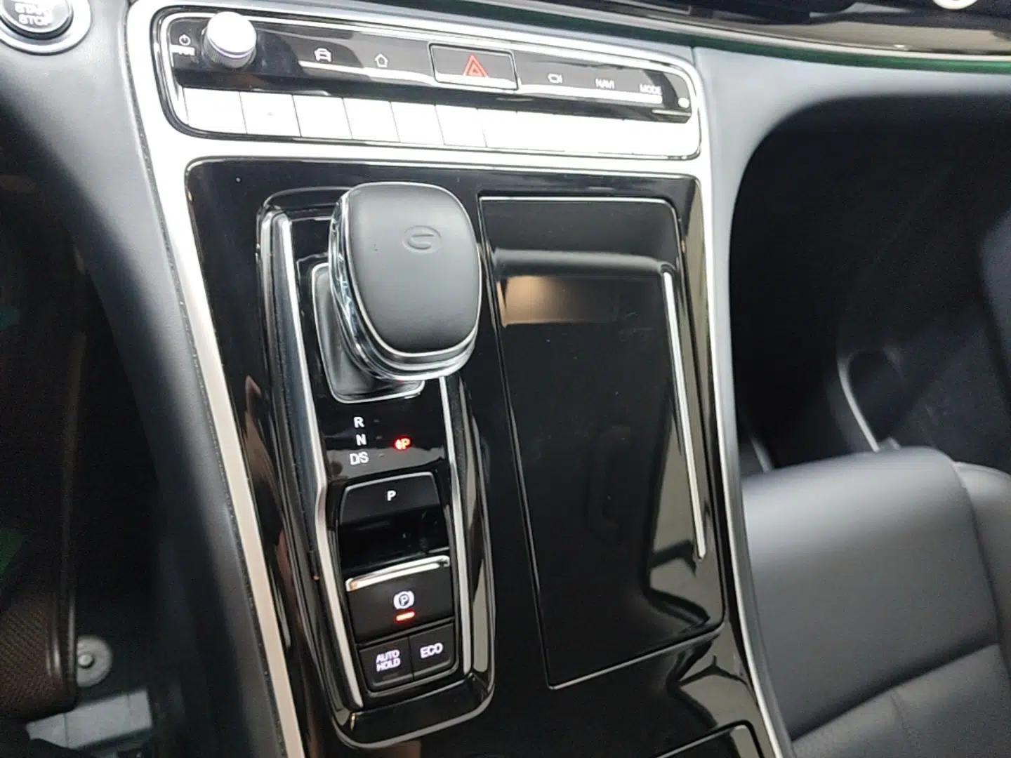GAC Trumpchi M8 2023 Lingxiu Series 390T Prestige Edition — миниатюра 21
